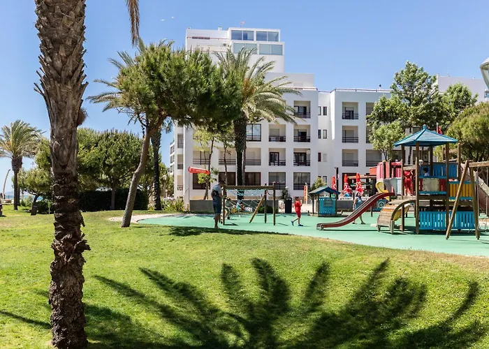 First Line Front Pool Flat View Quarteira