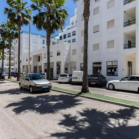 First Line Front Pool Flat View Apartment *