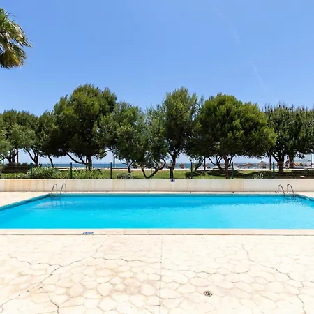 First Line Front Pool Flat View * Quarteira